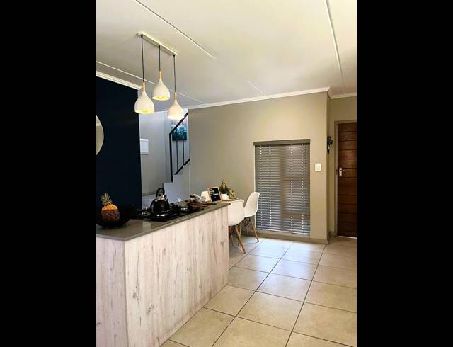 3 BEDROOM TOWNHOUSE FOR SALE IN AMBERFIELD